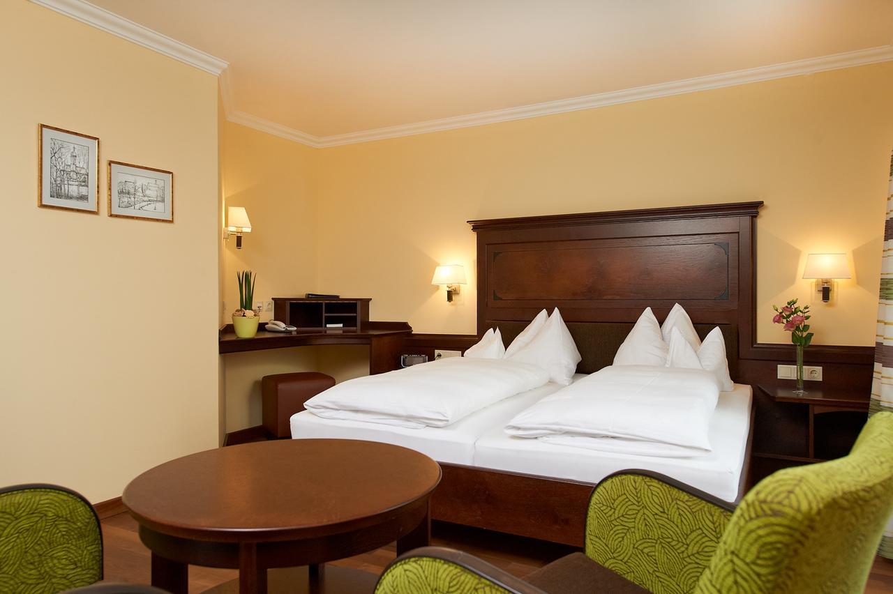 Hotel Zur Post Kötzting Екстериор снимка